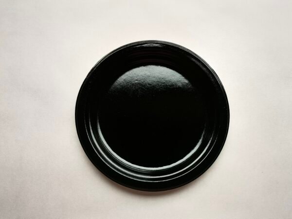 black pla lined plate 1